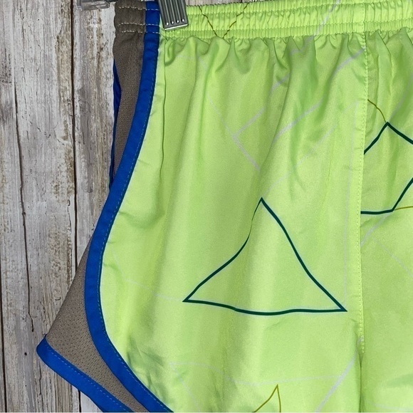 Nike Green Tempo Track Shorts - Picture 3 of 5